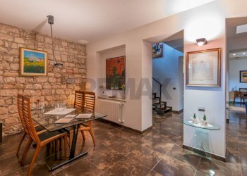 Sala da pranzo - Villa Via Caitina
 
42, Modica - foto 36