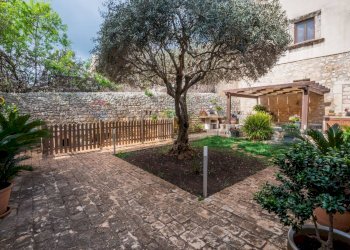 Giardino - Villa Via Caitina
 
42, Modica - foto 69