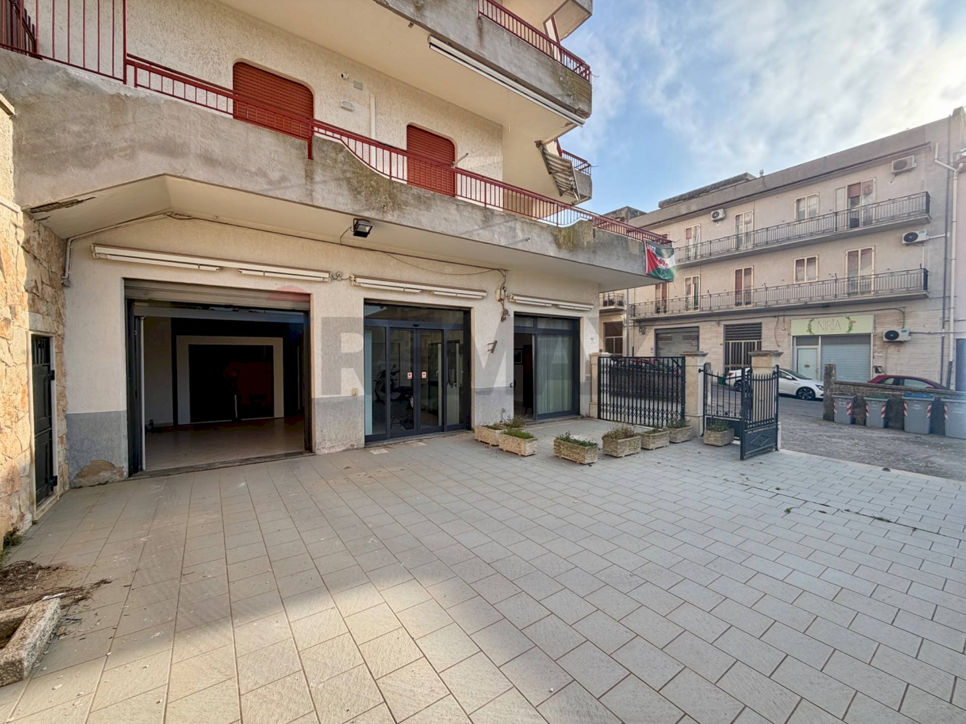 Edificio all\'aperto - Commercial Premises Via Antonello Gagini
 
46, Ragusa - photo 1