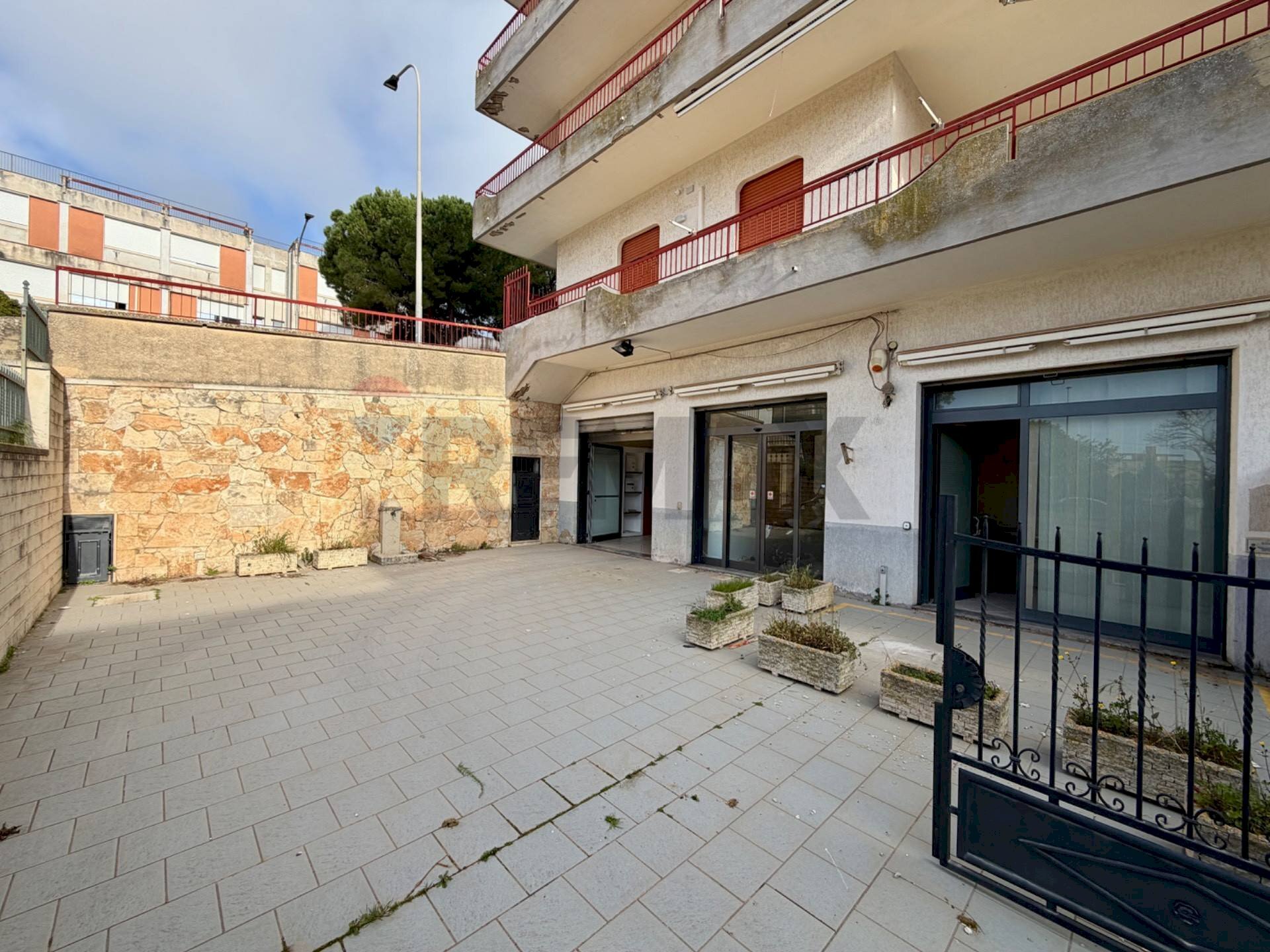 Terrazza - Commercial Premises Via Antonello Gagini
 
46, Ragusa - photo 3