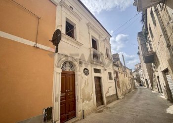 Edificio all\'aperto - Casa indipendente Via Carlo Papa
 
75, Modica - foto 1