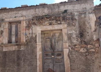 Edificio all\'aperto - Independent house via Bari
 
118, Vittoria - photo 3