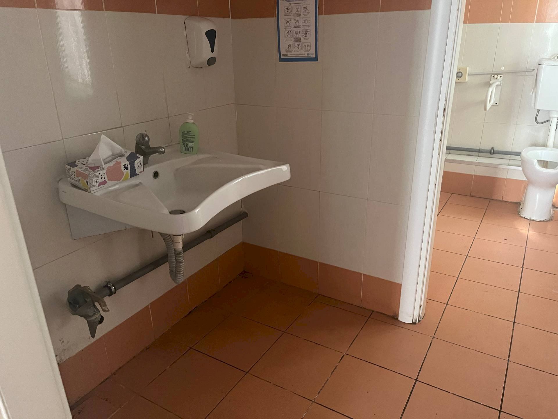 Foto 3 - Commercial Activity via provinciale vicarese
 
290, Vicopisano - photo 3