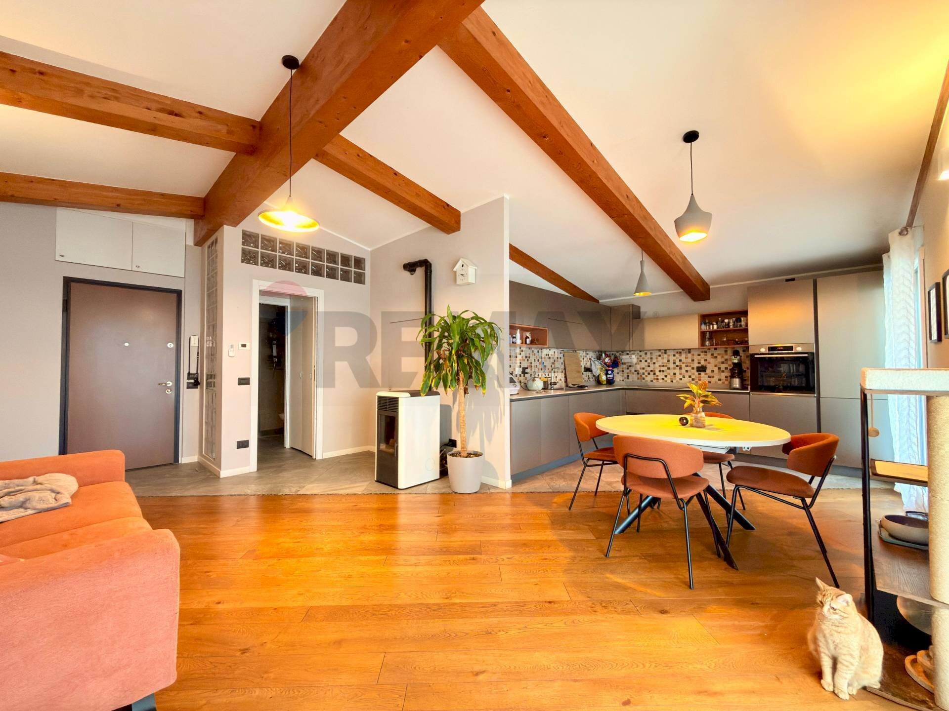 Sala da pranzo - Attico via Dezza
 
55/C, Melegnano - foto 1