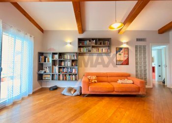 Soggiorno - Attico via Dezza
 
55/C, Melegnano - foto 7