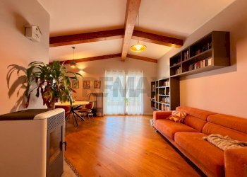 Soggiorno - Attico via Dezza
 
55/C, Melegnano - foto 8