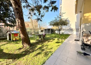 Giardino - Attico via Dezza
 
55/C, Melegnano - foto 40