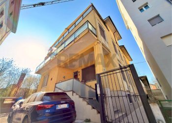 Edificio all\'aperto - Attico via Dezza
 
55/C, Melegnano - foto 41