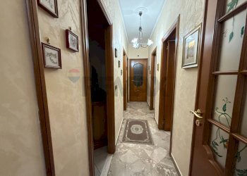 Hall / corridoio - Quadrilocale VIA ANDREA RAIA
 
3, Palermo - foto 4