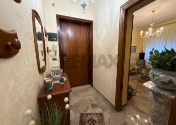 Hall / corridoio - Quadrilocale VIA ANDREA RAIA
 
3, Palermo - foto 19