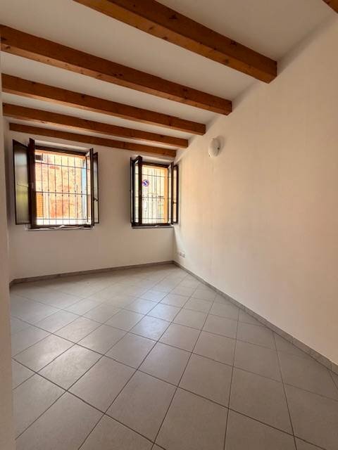 Foto 2 - Trilocale Via Piave
 
1, Crosio della Valle - foto 2