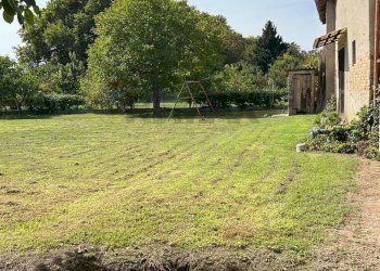 Giardino - Casa indipendente Via Mazzini
 
93, Acquanegra sul Chiese - foto 6