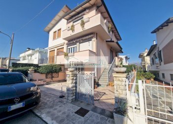 Foto 2 - Casa semi indipendente via Marconi, Camaiore - foto 2