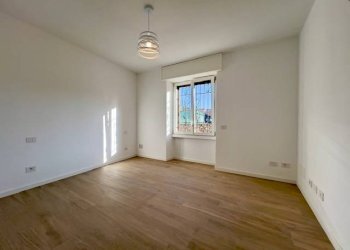 Foto 10 - Bilocale Via Tavaredo
 
7, Polpenazze del Garda - foto 10