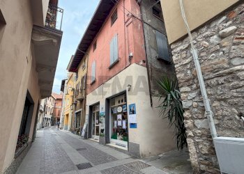 Independent house Via Pieve, 8 
 Iseo, Iseo - photo 1