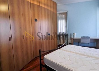 camera da letto - Quadrilocale Via Pietro Francesco Guala 5, Torino (zona Lingotto) - foto 4