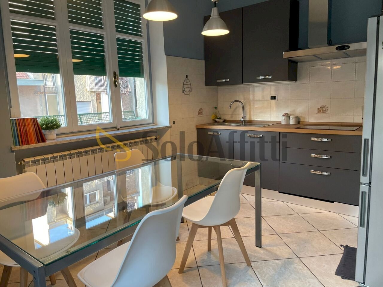 16.jpg - Four-room apartment Corso Quintino Sella, Torino (neighborhood Madonna del Pilone) - photo 3