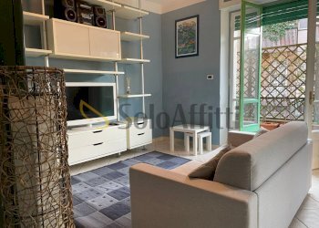 7.jpg - Four-room apartment Corso Quintino Sella, Torino (neighborhood Madonna del Pilone) - photo 8