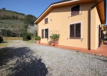 Villa in vendita su unico livello con grande giard - Casa indipendente Via di Tiglio 611, Capannori - foto 19