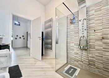 Bagno - Villa Via Fabio Filzi, Pontedera - photo 19