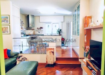 197b0637-b45d-4019-9046-18fbcd899409.jpg - Quadrilocale Piazzale Europa 37, Recco - foto 2