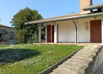 PHOTO-2026-02-13-10-36-44.jpg - Villa Villanova Marchesana - foto 1