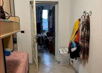 7.jpg - Four-room apartment at auction Via Renato Quartini 22, Genova (neighborhood Rivarolo) - photo 6