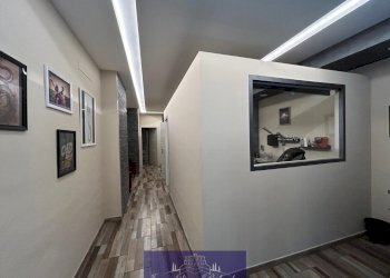 WhatsApp Image 2026-03-23 at 17.35.11.jpeg - Locale Commerciale Via Francesco Corteccia, Firenze (zona Santa Maria Novella) - foto 2