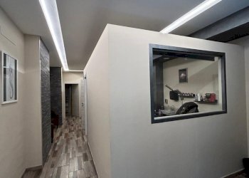 WhatsApp Image 2026-03-23 at 17.35.12.jpeg - Locale Commerciale Via Francesco Corteccia, Firenze (zona Santa Maria Novella) - foto 7