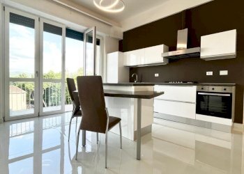 WhatsApp Image 2024-05-23 at 15.17.35 (2).jpeg - Trilocale Via Sidney Sonnino, Firenze - foto 3