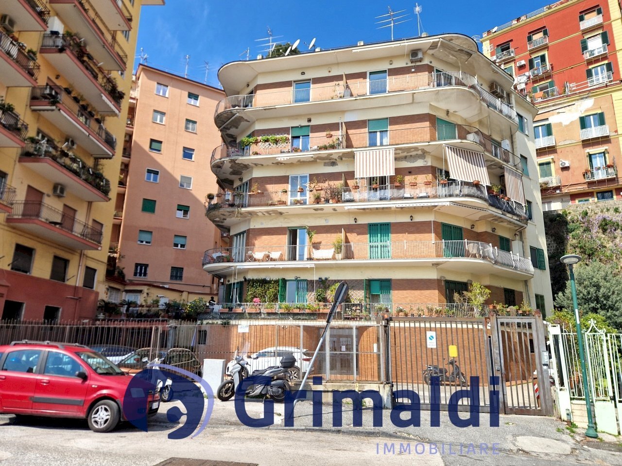 13.jpg - Appartamento Via Filippo Palizzi 119, Napoli (zona Vomero) - foto 2