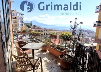 46.jpg - Apartment Via Filippo Palizzi 119, Napoli (neighborhood Vomero) - photo 8