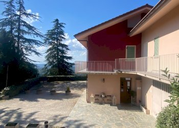 2.jpg - Villa Località Cerreta 1, Roddino - photo 3