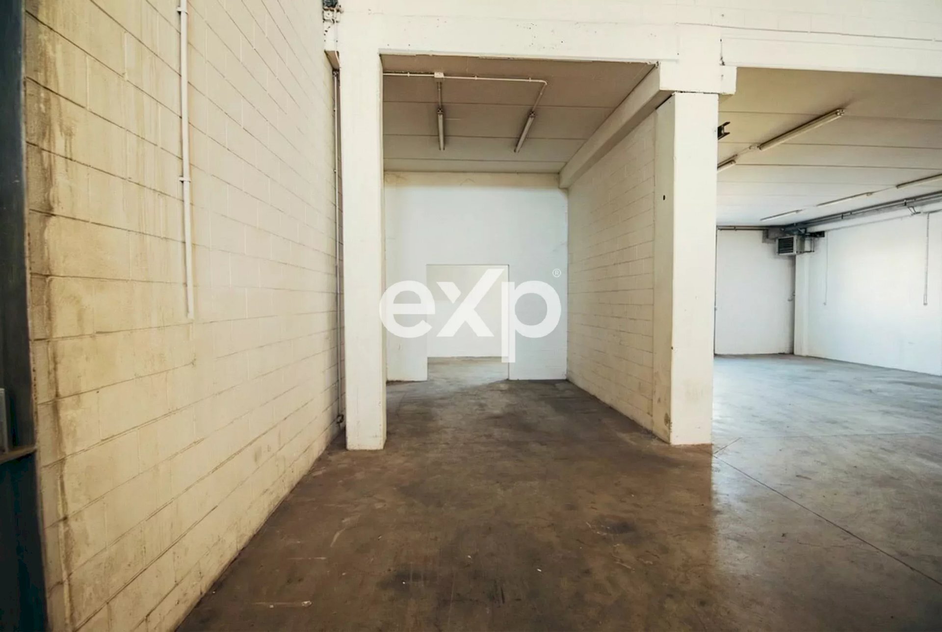 Capannone Via Cadore, Seveso - foto 1