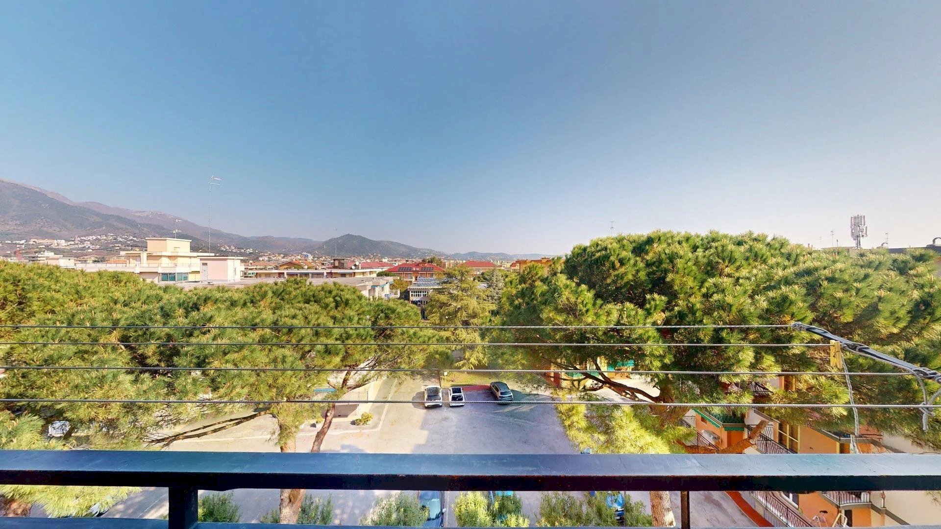 Trilocale Via Firenze, Borghetto Santo Spirito - foto 1