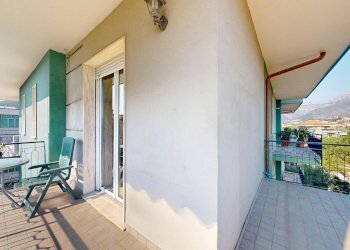 Trilocale Via Firenze, Borghetto Santo Spirito - foto 2