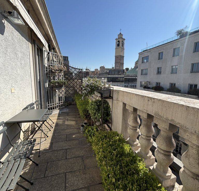 Office Milano (neighborhood Quadrilatero della Moda) - photo 1