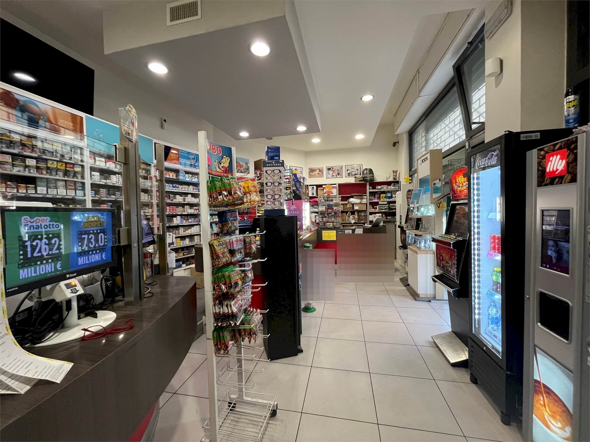 Negozio - Via Poerio, 7b, Verona (zona Ponte Crencano) - foto 1