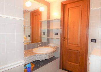 One-room apartment via di San Sebastiano, Genova - photo 11