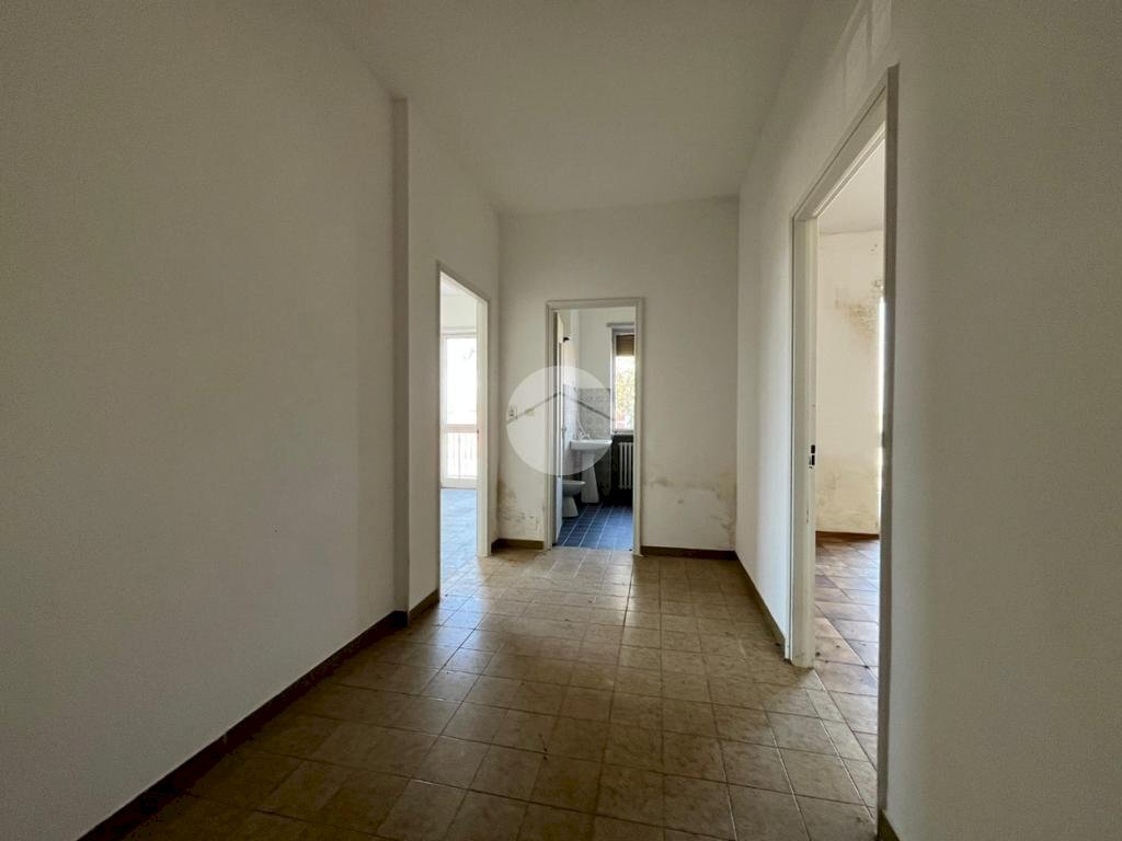Two-room apartment Via Cuneo, Barge - photo 3