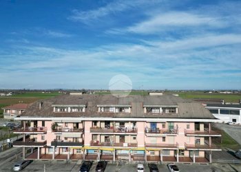 Two-room apartment Via Cuneo, Barge - photo 1