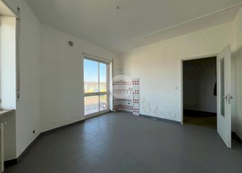 Two-room apartment Via Cuneo, Barge - photo 8