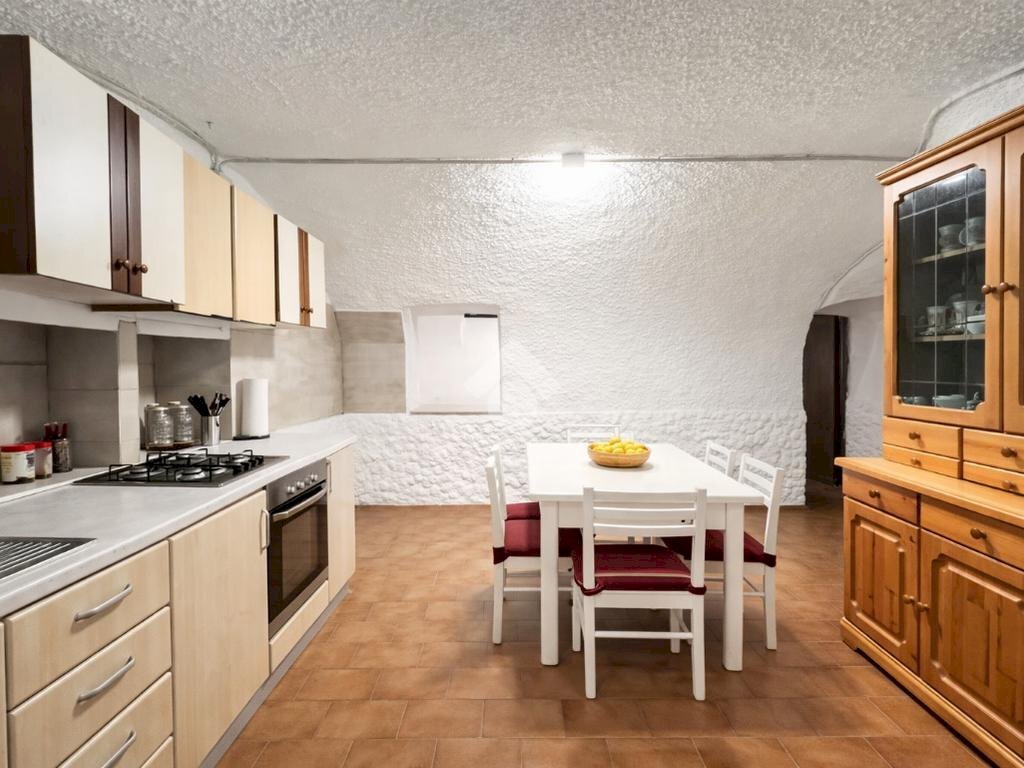 Two-room apartment Piazza Eroi, Taggia - photo 2