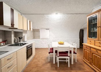 Two-room apartment Piazza Eroi, Taggia - photo 2