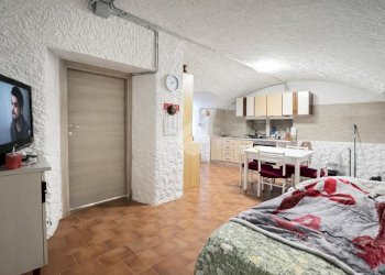 Two-room apartment Piazza Eroi, Taggia - photo 5