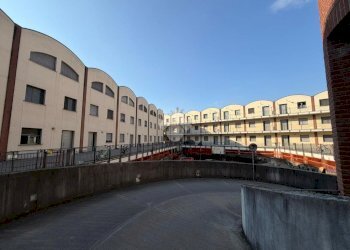 Box Via Enrico Cosenz, Milano (neighborhood Bovisa) - photo 2