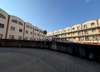 Box Via Enrico Cosenz, Milano (neighborhood Bovisa) - photo 3