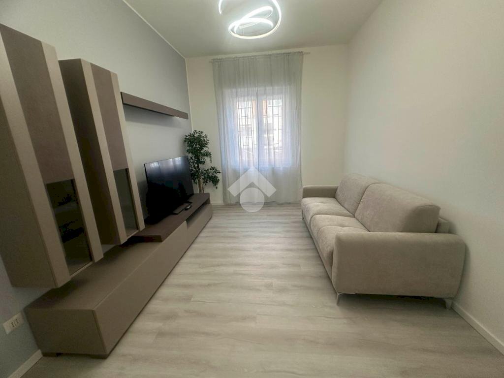Two-room apartment Via Lesa, Milano (neighborhood Greco) - photo 3