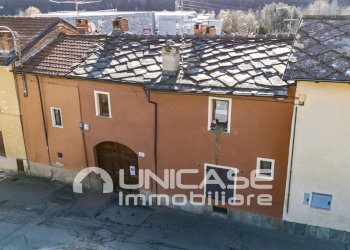 Facciata - Porzione di casa Via Amedeo Bert, 11, Torre Pellice - foto 5