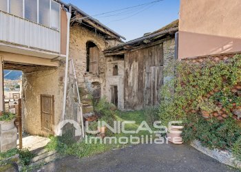 Facciata - Porzione di casa Via Amedeo Bert, 11, Torre Pellice - foto 6